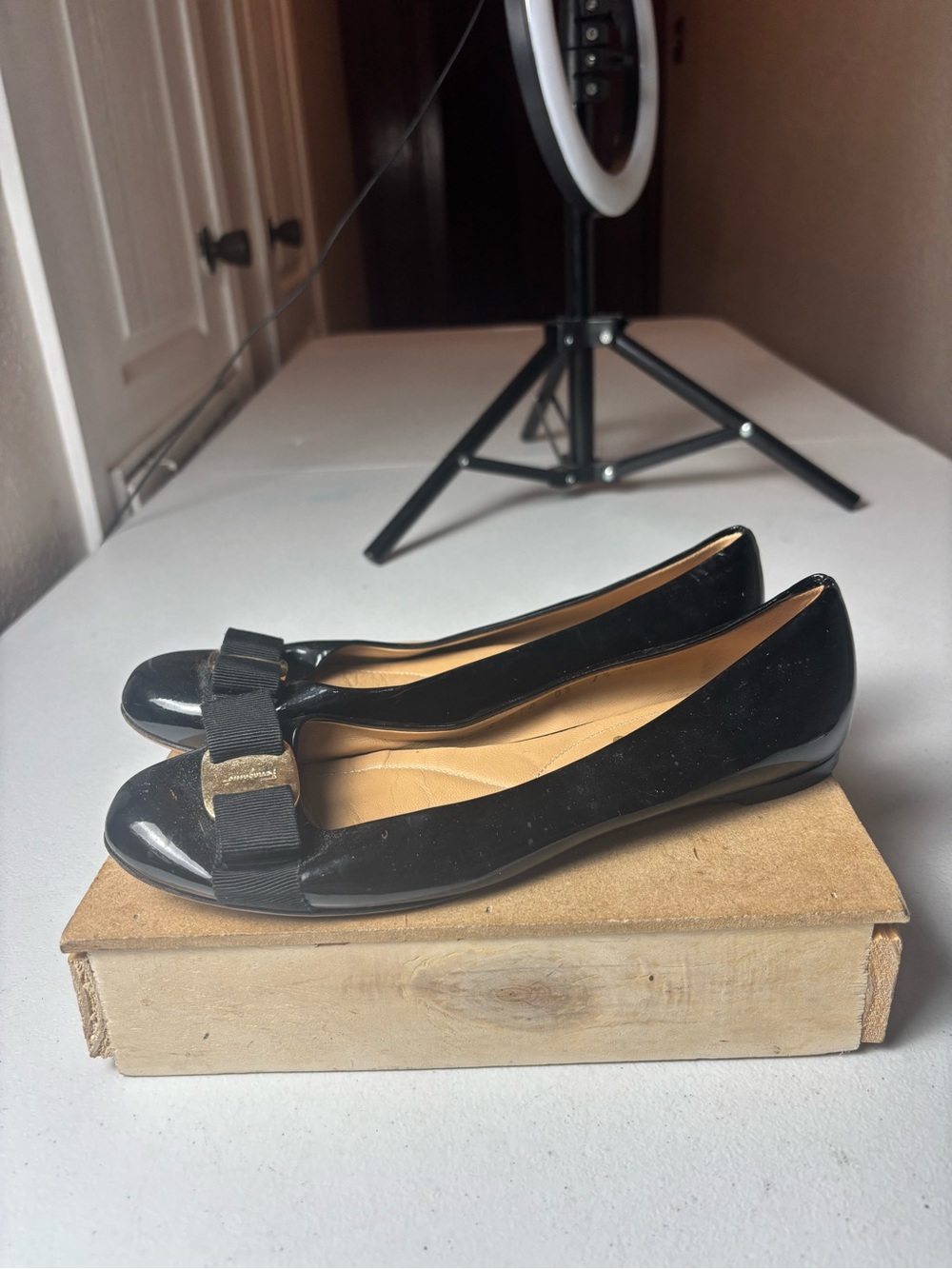 Ferragamo Sz 7.5 Black patent leather ballet flats with gold buckle detail